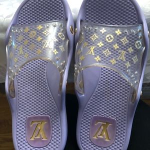 LOUIS VUITTON POOL SLIDES EU41  vintage lavender
